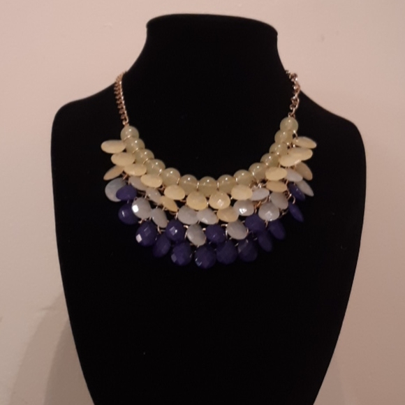 Necklace multicolored beaded - Picture 6 of 10